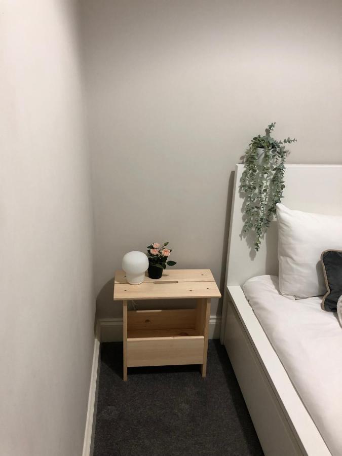 Three Bedroom City Home With Garden 사우샘프턴 외부 사진