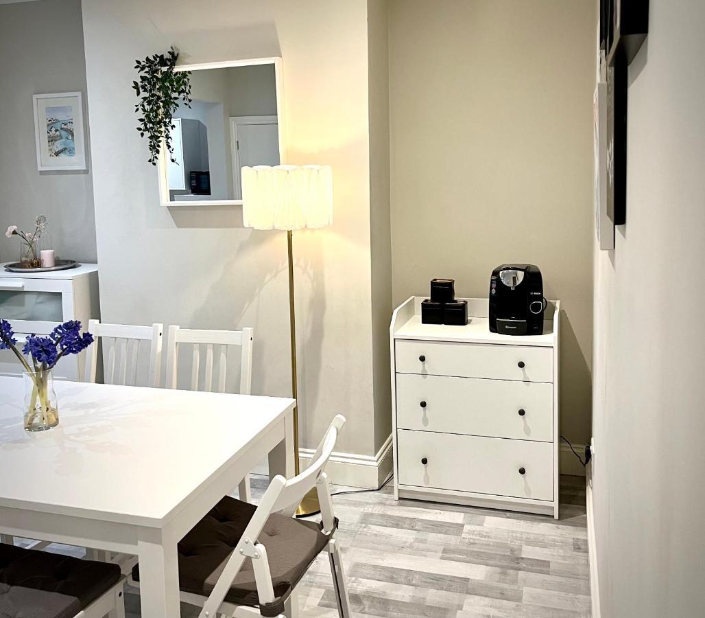 Three Bedroom City Home With Garden 사우샘프턴 외부 사진